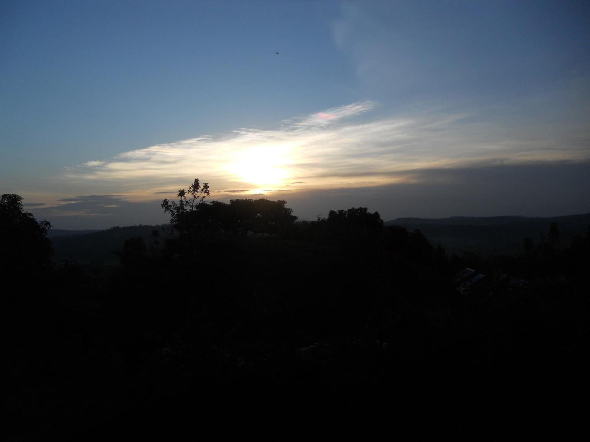 Masaka Backpackers, Tourists Cottage & Campsite Exterior foto